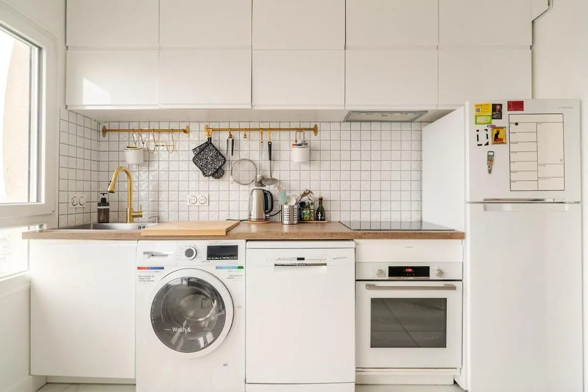 Nice Apartment With Amazing View Of Paris Plus Parking 0*,  Frankreich